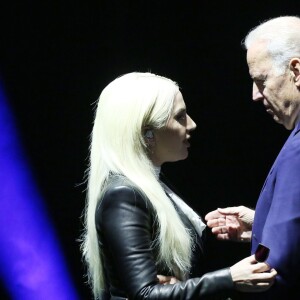 Lady Gaga et Joe Biden, unis pour It's on us, sur le campus à Las Vegas, le 7 avril 2016.