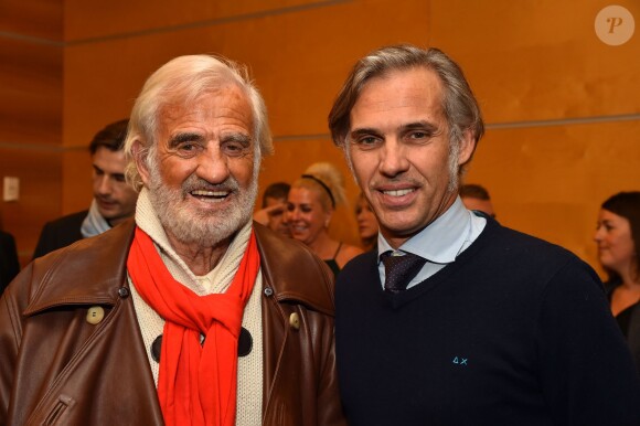 Exclusif - Jean-Paul Belmondo, à gauche et son fils Paul participent à l'avant-première mondiale du film documentaire "Belmondo par Belmondo" au Grimaldi Forum à Monaco le 11 décembre 2015.