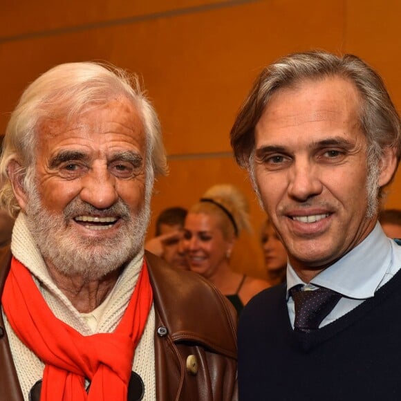 Exclusif - Jean-Paul Belmondo, à gauche et son fils Paul participent à l'avant-première mondiale du film documentaire "Belmondo par Belmondo" au Grimaldi Forum à Monaco le 11 décembre 2015.