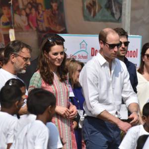 Le prince William et Kate Middleton au premier jour de leur visite en Inde à Bombay se rendent au parc Oval Maidan le 10 avril 2016