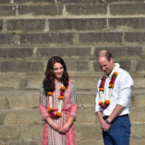 Kate Middleton et William au Banganga Water Tank, à Bombay le 10 avril 2016