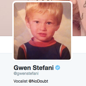 Sur sa page Twitter, Gwen Stefani a remplacé sa photo de profil par une ancienne photo de son amoureux, Blake Shelton. Photo publiée au mois d'avril 2016.