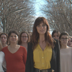 Laetitia Milot dévoile le spot publicitaire qui a pour but de sensibiliser le grand public à l'endométriose. Avril 2016.
