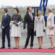 Cérémonie de bienvenue de la famille royale de Danemark à l'aéroport de Copenhague le 13 avril 2016 en l'honneur du président du Mexique Enrique Pena Nieto et son épouse Angelica Rivera.