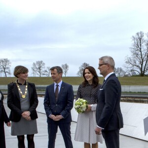 Le prince Frederik et la princesse Mary de Danemark ont accompagné le président du Mexique Enrique Pena Nieto et sa femme Angèlica Rivera lors de leur visite au château de Kronborg et au musée Maritime à Elseneur, le 13 avril 2016, lors de leur visite d'Etat.