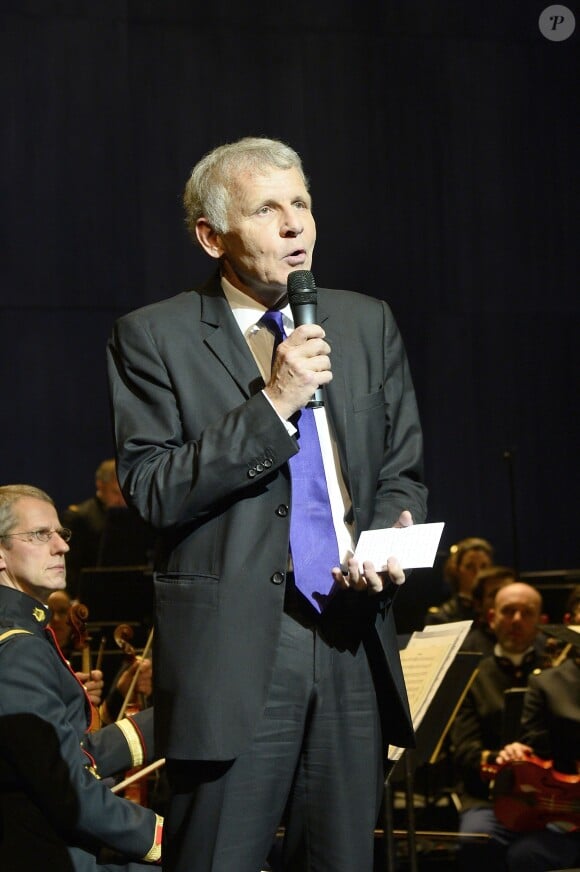 Patrick Poivre d'Arvor - Concert caritatif "Hommage à Solenn" au bénéfice de la Maison de Solenn sous l'égide de la Fondation Hôpitaux de Paris - Hôpitaux de France au théâtre des Champs-Elysées à Paris, le 9 décembre 2015.