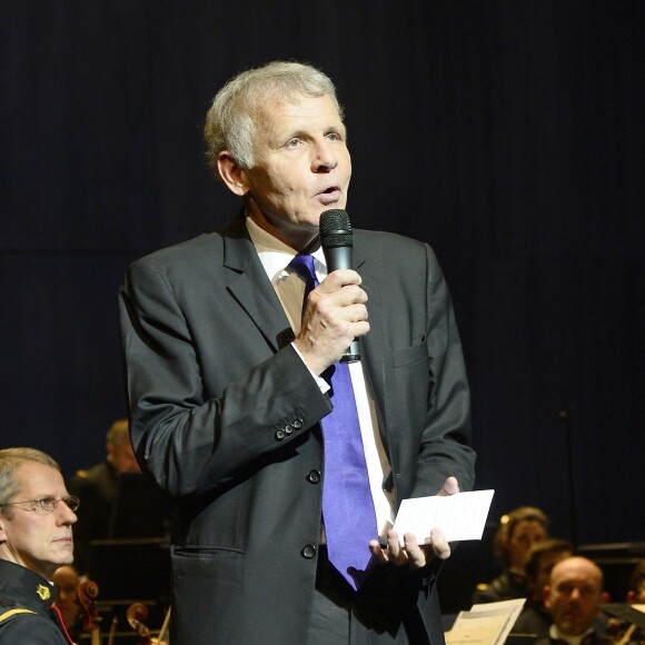 Patrick Poivre d'Arvor - Concert caritatif "Hommage à Solenn" au bénéfice de la Maison de Solenn sous l'égide de la Fondation Hôpitaux de Paris - Hôpitaux de France au théâtre des Champs-Elysées à Paris, le 9 décembre 2015.