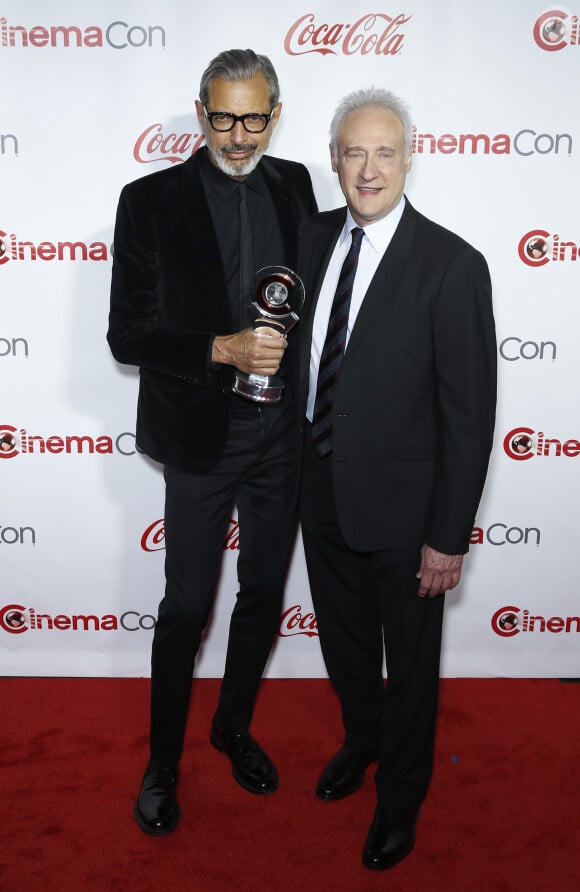 Jeff Goldblum, Brent Spiner à la soirée CinemaCon Big Screen Achievement Awards 2016 à l'hôtel The Colosseum of Caesars Palace à Las Vegas, le 14 avril 2016 © Mjt/AdMedia via Bestimage