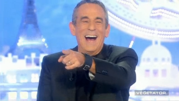 Nabilla face à Aymeric Caron dans Salut les terriens le 16 avril 2016 sur Canal +. Thierry Ardisson hilare.