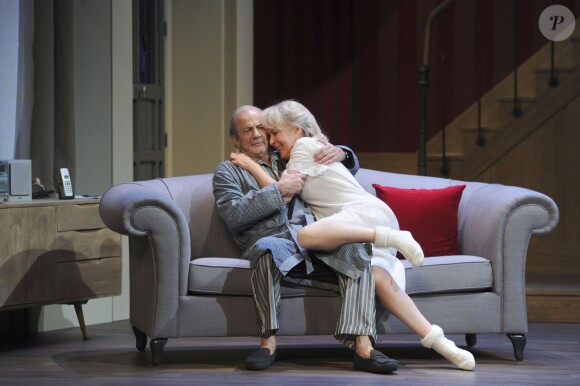 Patrick Chesnais, Evelyne Buyle - Filage de la pièce de théâtre "Une famille modèle" au Théâtre Montparnasse à Paris le 19 janvier 2016. © Coadic Guirec/Bestimage