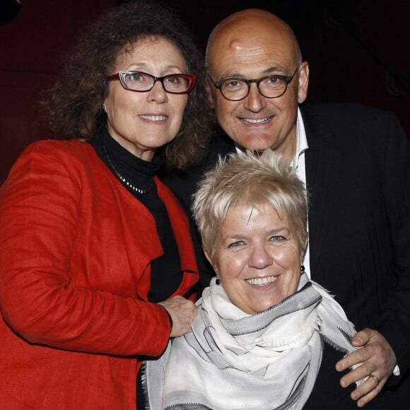 Mireille Dumas, Mimie Mathy et son mari Gérard Benoist - People au concert de Michel Fugain et Pluribus aux Folies Bergère le 7 mars 2015.