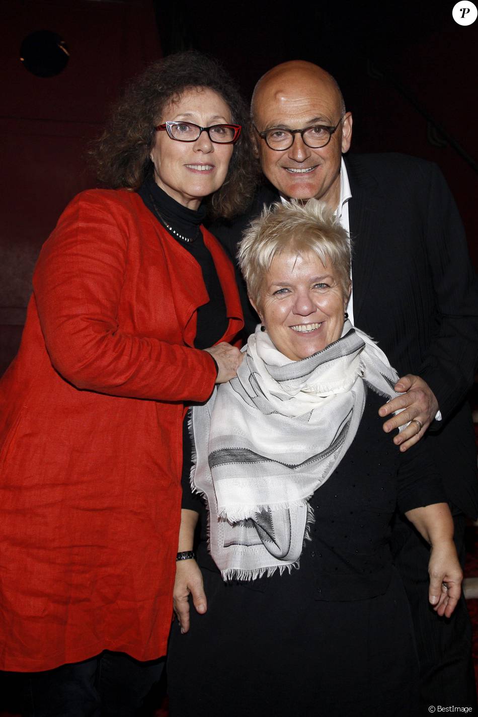 Mireille Dumas, Mimie Mathy et son mari Gérard Benoist - People au concert de Michel Fugain et Pluribus aux Folies Bergère le 7 mars 2015.