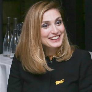 Exclusif - Julie Gayet - Gala de charité au profit de l'association "Endofrance" qui lutte contre l'endométriose au Pavillon Royal à Paris le 7 avril 2016. © CVS/Bestimage