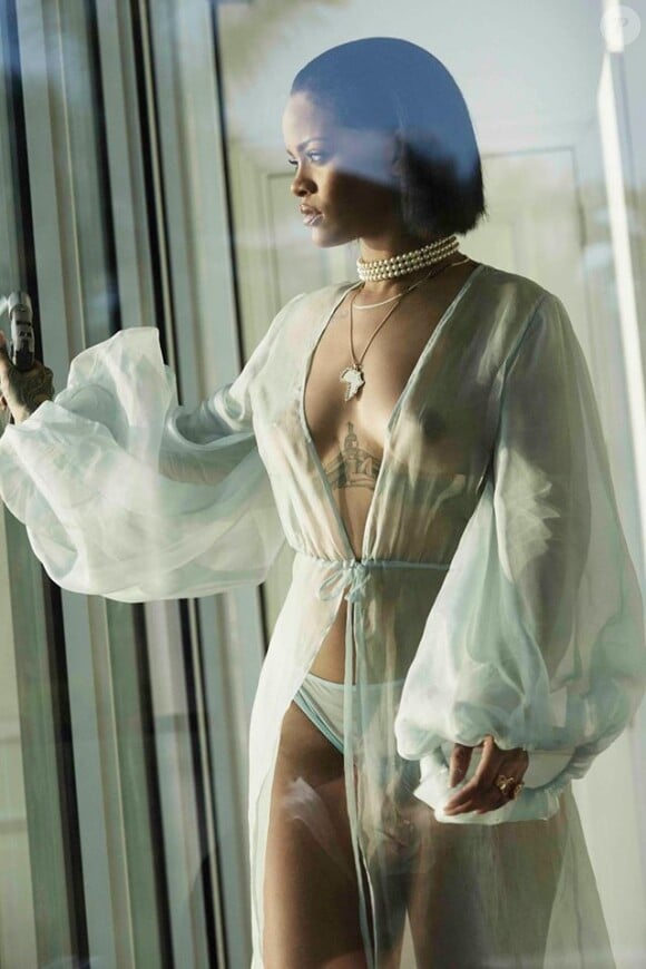 Rihanna sur le tournage du clip de "Needed Me".