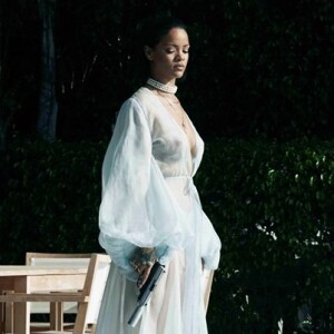 Rihanna sur le tournage du clip de la chanson Needed Me.