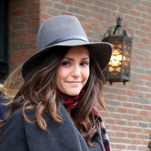 Nina Dobrev à la sortie d'un hôtel à New York, le 15 mars 2016