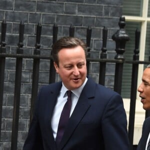 Le président américain Barack Obama a été accueilli par le Premier ministre britannique David Cameron au 10 Downing Street à Londres le 22 avril 2016