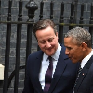 Le président américain Barack Obama a été accueilli par le Premier ministre britannique David Cameron au 10 Downing Street à Londres le 22 avril 2016