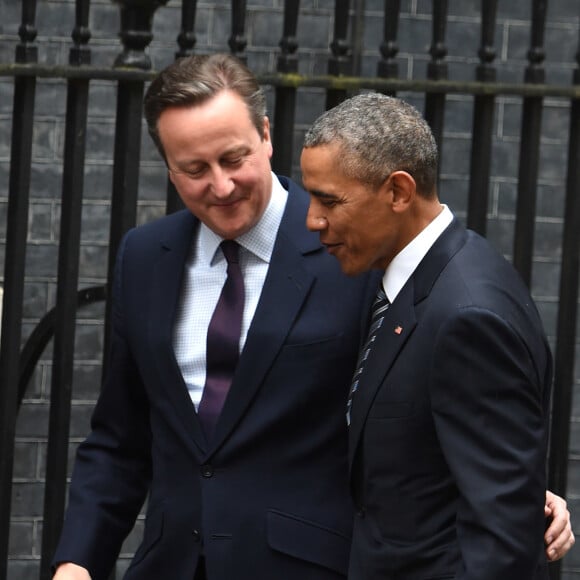 Le président américain Barack Obama a été accueilli par le Premier ministre britannique David Cameron au 10 Downing Street à Londres le 22 avril 2016