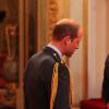 Le prince William remettait dans l'après-midi du 22 avril 2016 des décorations au palais de Buckingham, à Londres, avant de recevoir Barack Obama et son épouse Michelle pour un dîner privé au palais de Kensington.