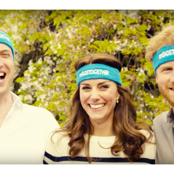 Kate Middleton, le prince William et le prince Harry ont participé le 21 avril dans les jardins de leur résidence du palais de Kensington à un spot de sensibilisation à la santé mentale pour le compte de l'association Heads Together révélé le 24 avril 2016.