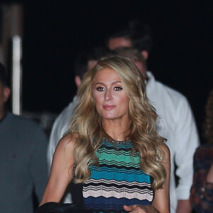 Paris Hilton sort du restaurant Nobu à Malibu, le 13 avril 2016. © CPA/Bestimage