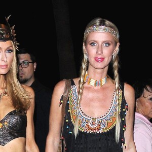 Les soeurs Paris Hilton et Nicky Hilton à la soirée ‘Casamigos Halloween' à Beverly Hills, le 30 ocotbre 2015