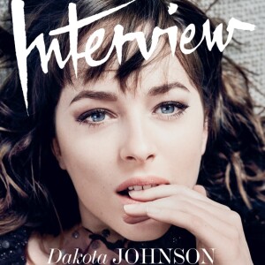 Dakota Johnson en couverture du magazine Interview.