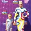 Gwen Stefani et sa nièce Stella Stefani à la journée Radio Disney Music Awards 2016 au théâtre The Microsoft à Los Angeles, le 30 avril 2016
