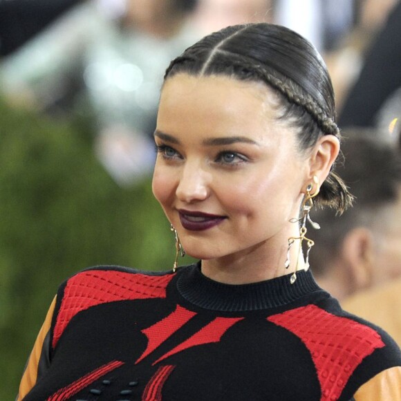 Miranda Kerr - Les people sortent de leur hôtel pour se rendre à la soirée Costume Institute Benefit Gala 2016 (Met Ball) sur le thème de "Manus x Machina" au Metropolitan Museum of Art à New York, le 2 mai 2016.