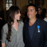 Yvan Attal : L'amoureux de Charlotte Gainsbourg jaloux...