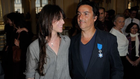 Yvan Attal : L'amoureux de Charlotte Gainsbourg jaloux...