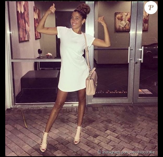 Coralie Porrovecchio en petite robe sexy sur Instagram