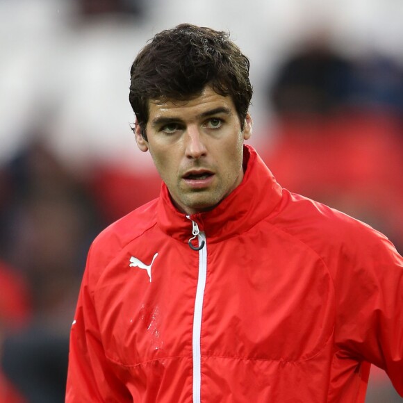 Yoann Gourcuff - People au match de football "PSG - Rennes" au Parc des Princes à Paris le 29 avril 2016