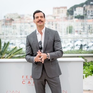Photocall de Laurent Lafitte, maître de cérémonie du 69e Festival international du film de Cannes le 11 mai 2016. © Dominique Jacovides / Bestimage