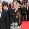 Kristen Stewart - Montée des marches du film Café Society pour l'ouverture du Festival de Cannes le 11 mai 2016
