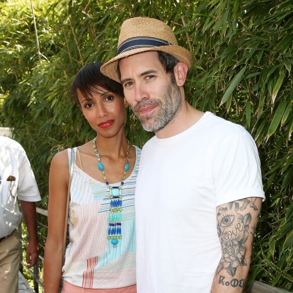 Sonia Rolland et son compagnon Jalil Lespert - People dans le village lors du tournoi de tennis de Roland Garros à Paris, le 5 juin 2015.