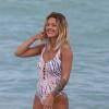 Caroline Receveur en vacances sur la plage de Miami, le 6 avril 2016.  Caroline Receveur spend some good times on Miami beach, April 6th, 2016.06/04/2016 - Miami