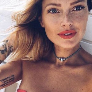 Caroline Receveur en bikini sur Instagram