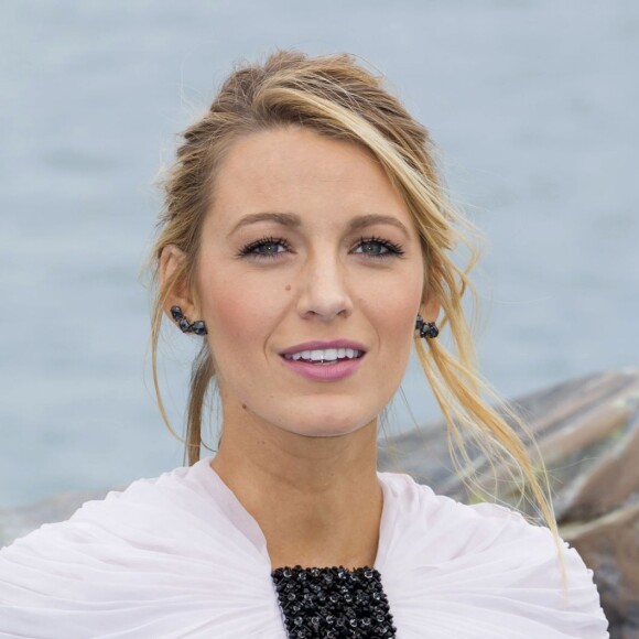 Blake Lively (enceinte) au photocall du film "Instinct de Survie" lors du 69ème Festival International du film de Cannes le 13 mai 2016. © Olivier Borde / Cyril Moreau / Bestimage