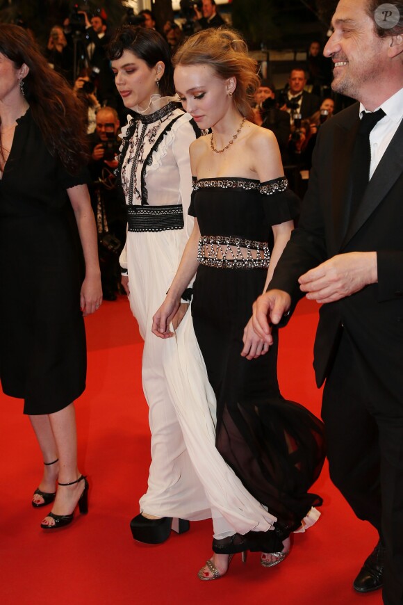 Louis-Do de Lencquesaing, Lily-Rose Depp, Soko - Montée des marches du film "I, Daniel Blake" lors du 69ème Festival International du Film de Cannes. Le 13 mai 2016. © Dominique Jacovides-Cyril Moreau/Bestimage