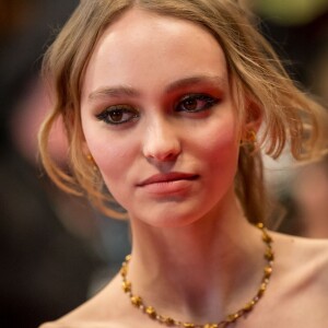 Lily-Rose Depp - Montée des marches du film "I, Daniel Blake" lors du 69ème Festival International du Film de Cannes. Le 13 mai 2016. © Dominique Jacovides-Cyril Moreau/Bestimage