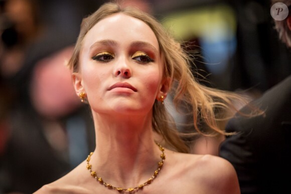 Lily-Rose Depp - Montée des marches du film "I, Daniel Blake" lors du 69ème Festival International du Film de Cannes. Le 13 mai 2016. © Dominique Jacovides-Cyril Moreau/Bestimage