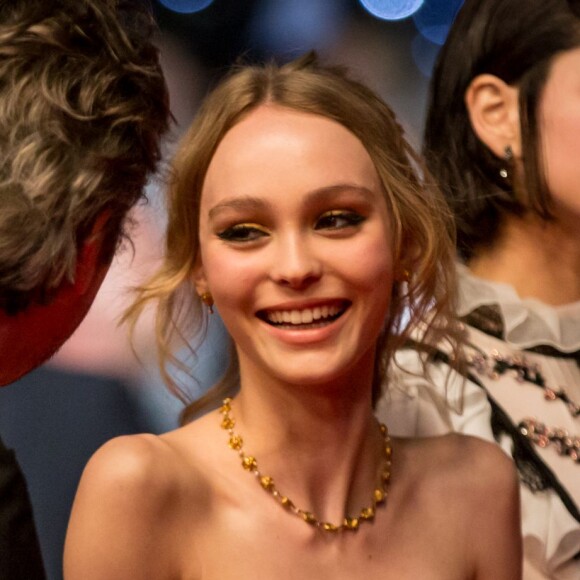 Lily-Rose Depp - Montée des marches du film "La Danseuse" lors du 69ème Festival International du Film de Cannes. Le 13 mai 2016. © Dominique Jacovides-Cyril Moreau/Bestimage