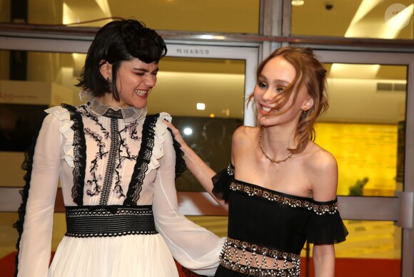 Soko et Lily-Rose Depp sortant de la projection du film "La Danseuse" lors du 69ème Festival International du Film de Cannes , le 13 mai 2016, film dans lequel elles interprètent un rôle. © Dominique Jacovides- Cyril Moreau/Bestimage