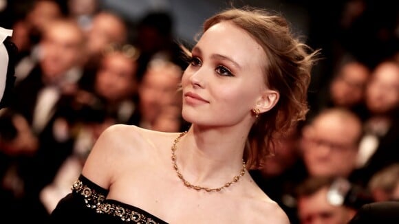 Cannes 2016: Lily-Rose Depp, élégante et copine avec Soko pour des débuts en or