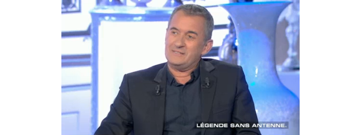 Photo : Christophe Dechavanne, dans Salut les terriens sur Canal+, le ...