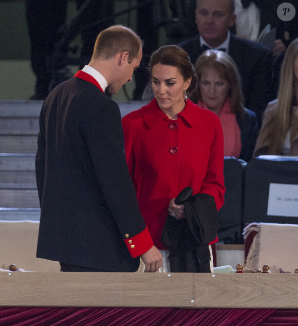Le prince William et la duchesse Catherine de Cambridge lors du spectacle équestre présenté le 15 mai 2016 au château de Windsor en l'honneur des 90 ans de la reine Elizabeth II.