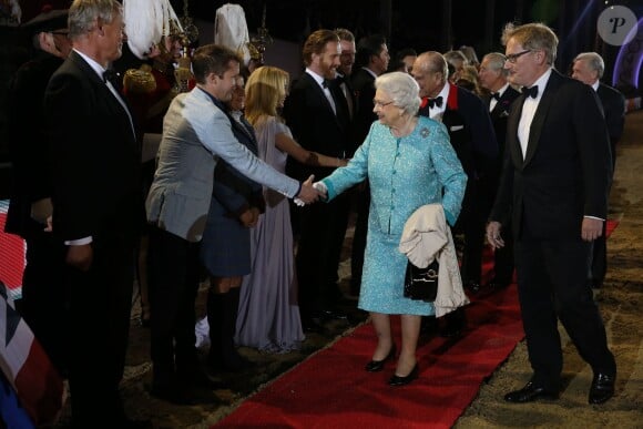 James Blunt et la reine Elizabeth II lors du spectacle équestre présenté le 15 mai 2016 au château de Windsor en l'honneur des 90 ans de la reine Elizabeth II.