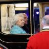 La reine Elizabeth II et le prince Philip arrivant dans le carrosse du jubilé de diamant pour le spectacle équestre présenté le 15 mai 2016 au château de Windsor en l'honneur des 90 ans de la monarque.